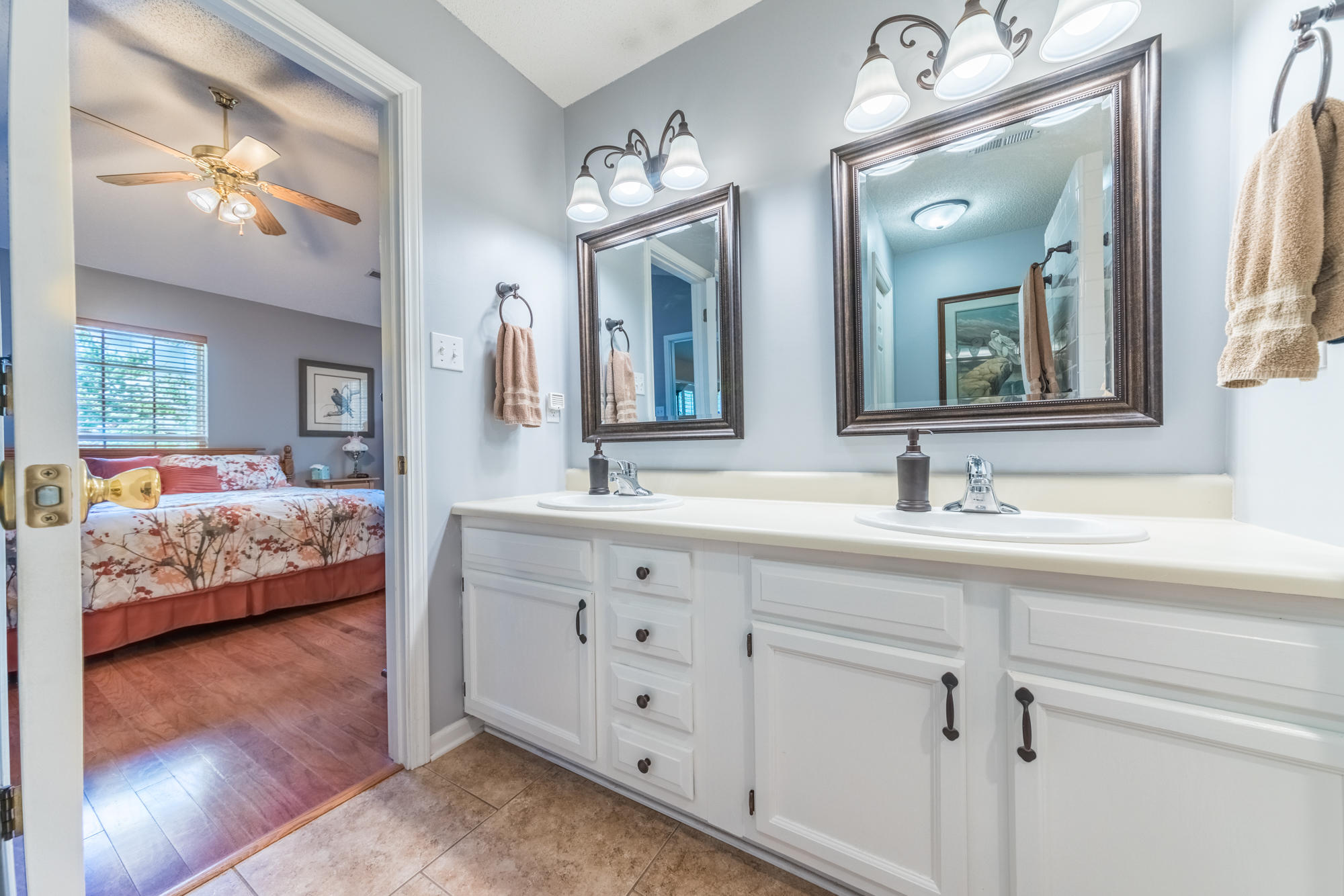 5522 J Riley W Road Greenback, TN 37742 - Photo 31 of 37 Master Bath