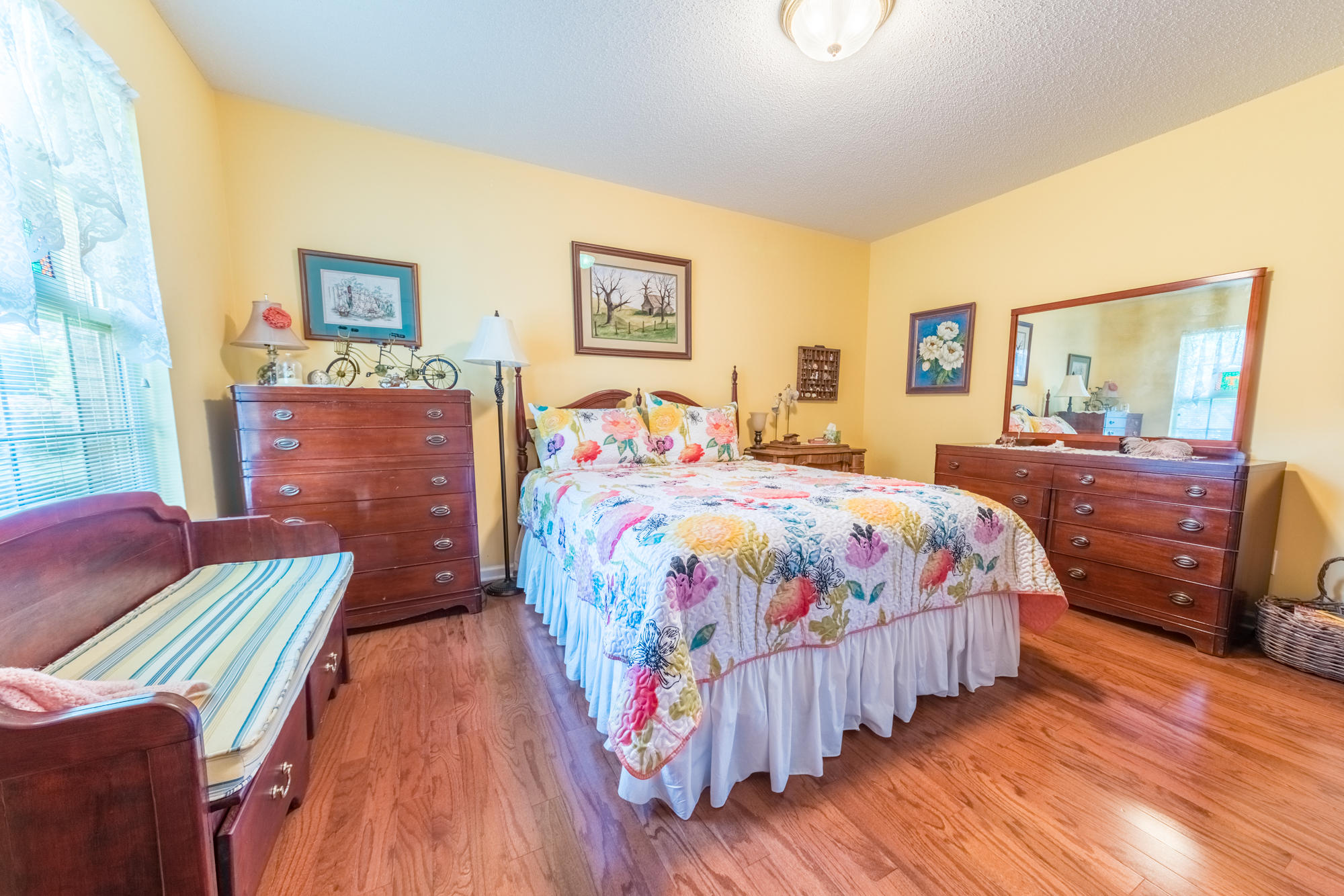 5522 J Riley W Road Greenback, TN 37742 - Photo 34 of 37 2nd Bedroom