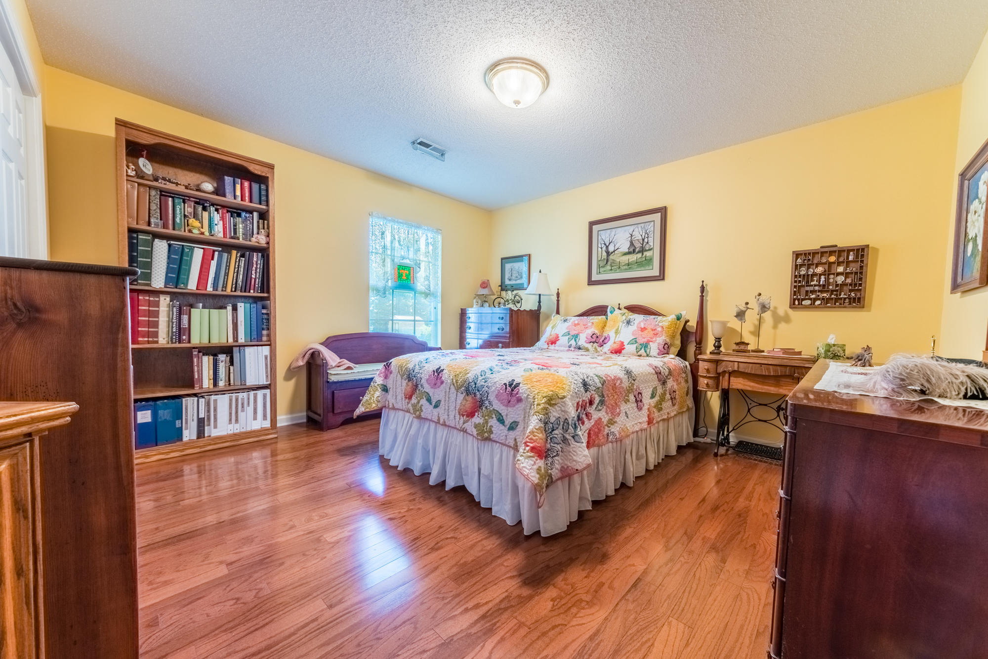 5522 J Riley W Road Greenback, TN 37742 - Photo 36 of 37 2nd Bedroom