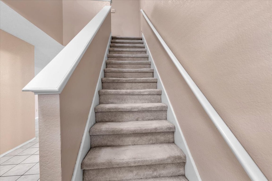 12717 Modena Trail Austin, TX 78729 - Photo 19 of 30 a view of entryway