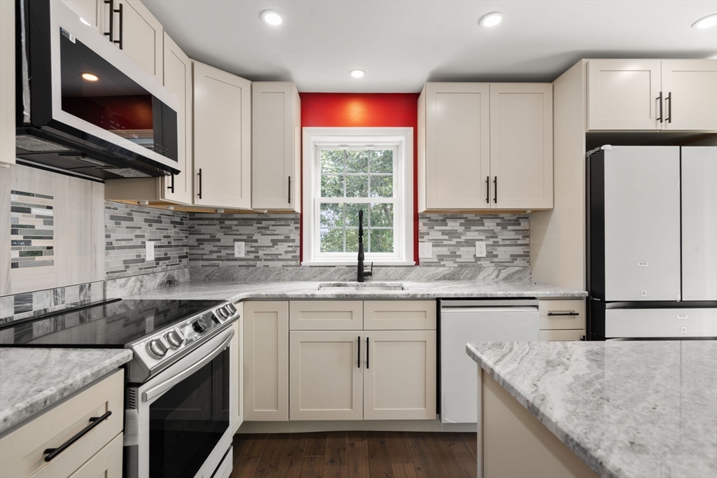 36 Summit Street, Unit B Orange, MA 01364 - Photo 4 of 36