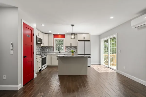 $352,999 | 36 Summit Street, Unit B, Orange, MA 01364