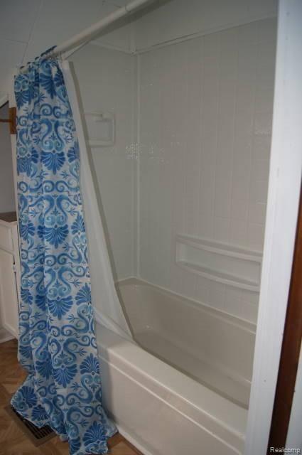 6397 North Branch Road North Branch, MI 48461 - Photo 24 of 44 DSC02111.JPG