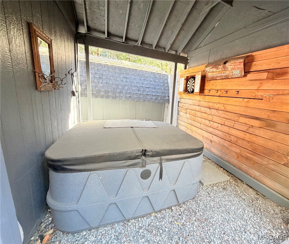 926 Kuffle Canyon Road Skyforest, CA 92385 - Photo 9 of 35 a close view of sink