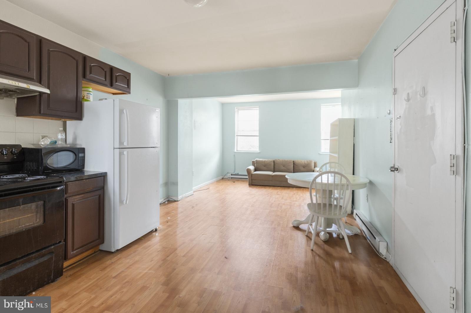 2235 South 15th Street, Unit 2 Philadelphia, PA 19145 - Photo 5 of 13