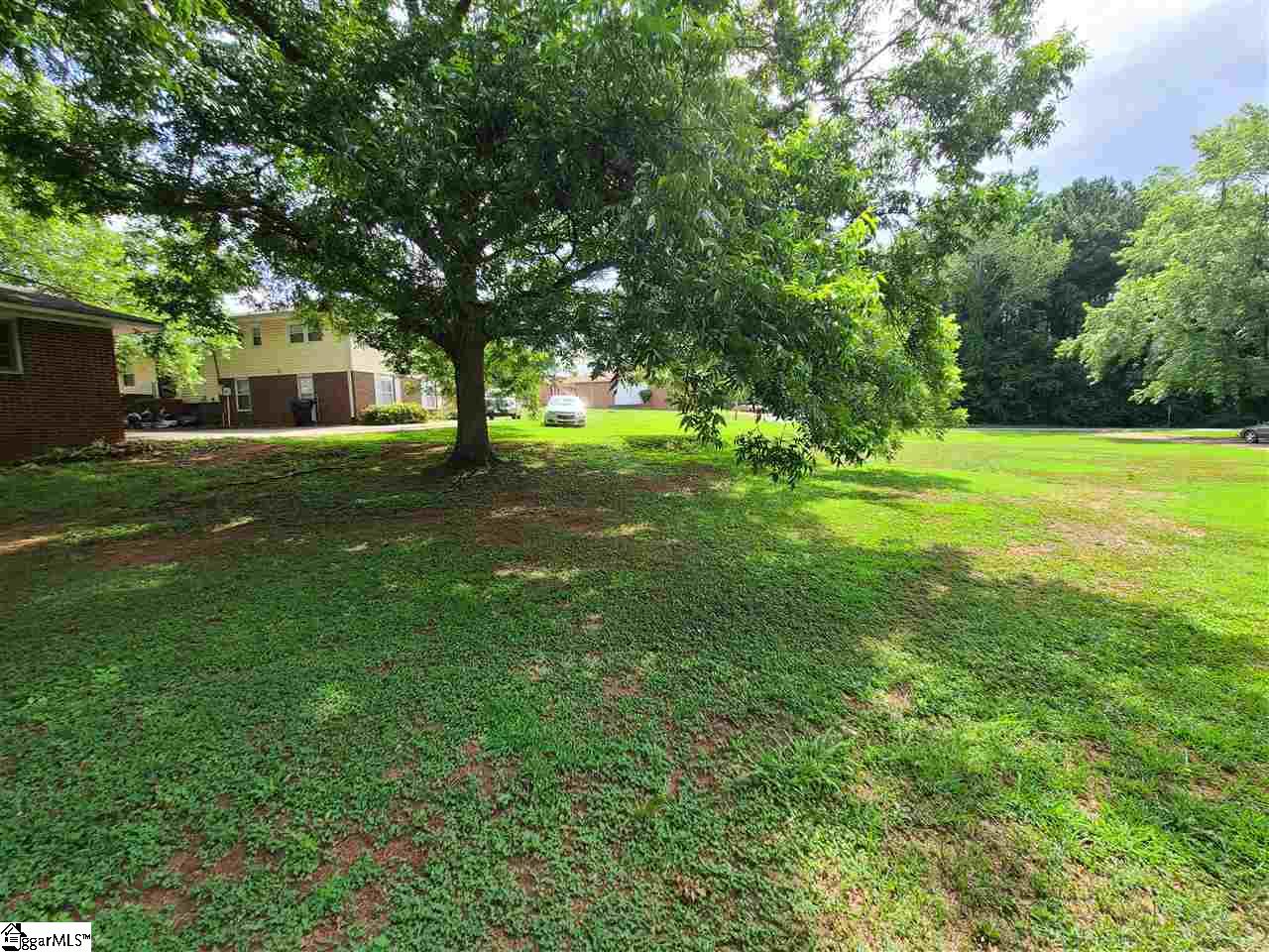 908 Plantation Road Anderson, SC 29621 - Photo 4 of 11