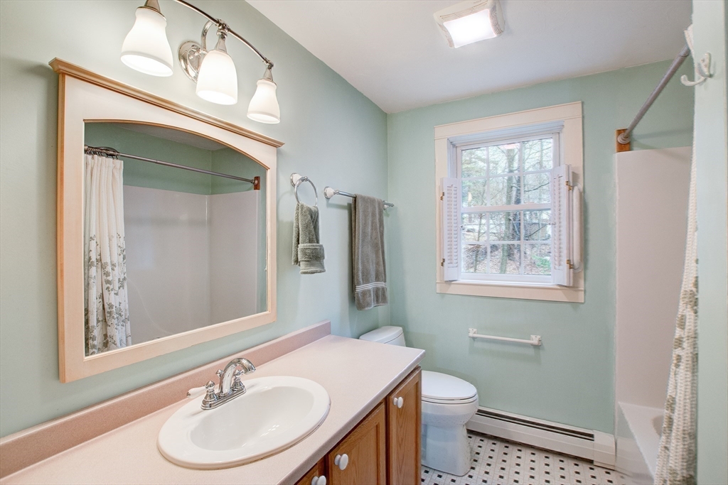 58 Castle Road Fitchburg, MA 01420 - Photo 22 of 38 Gallery Image 22