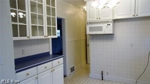 1014 Englewood Road Cleveland Heights, OH 44121 - Photo 7 of 13