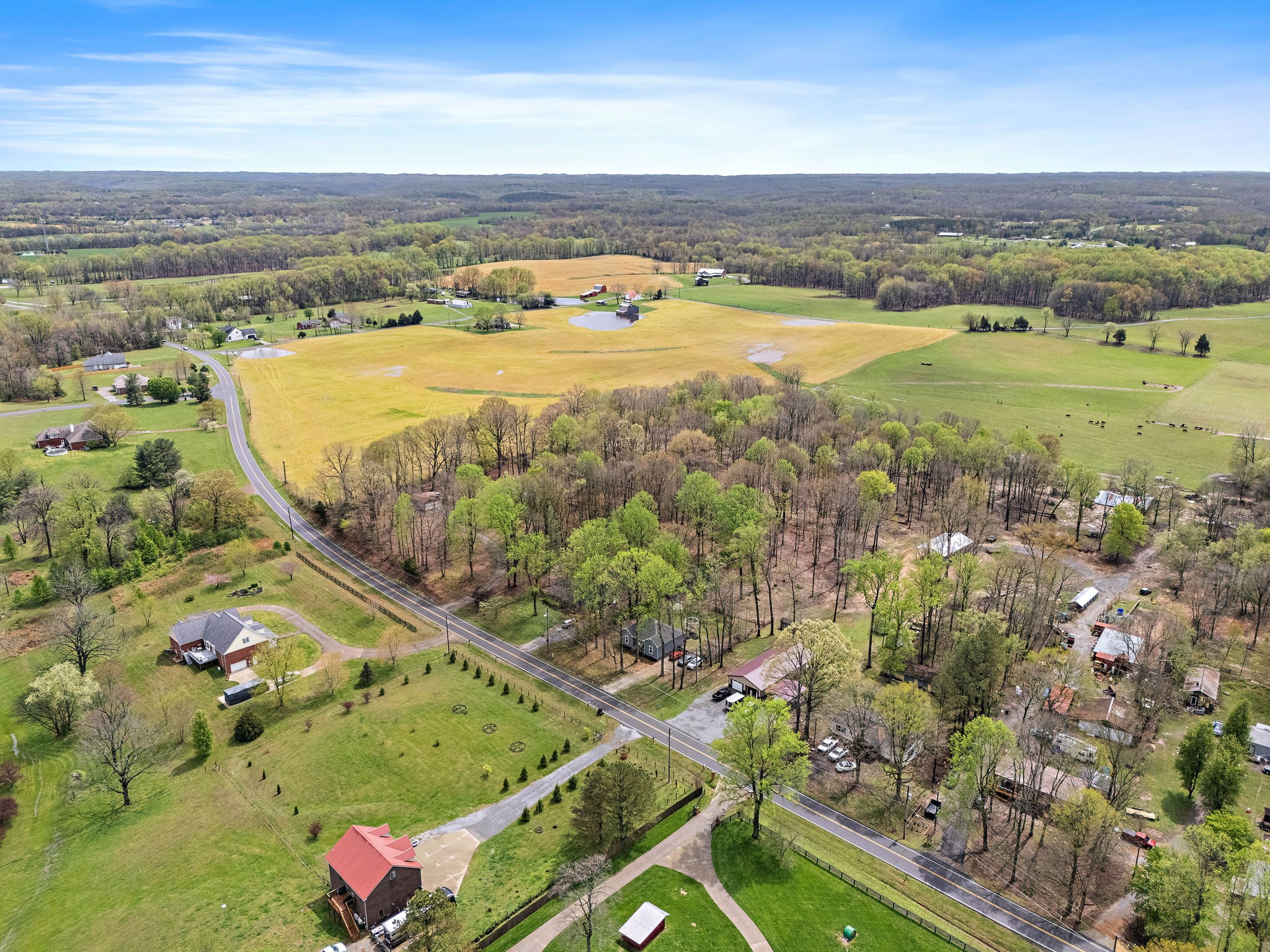 4233 Old Coopertown Road Springfield, TN 37172 - Photo 27 of 28 an aerial view of ocean and trees
