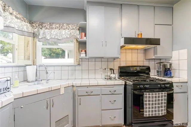 $840,000 | 1446 Evergreen Street, Burbank, CA 91505