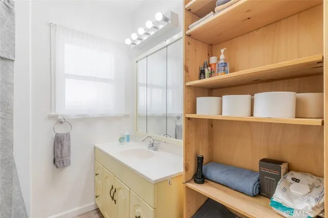 $840,000 | 1446 Evergreen Street, Burbank, CA 91505