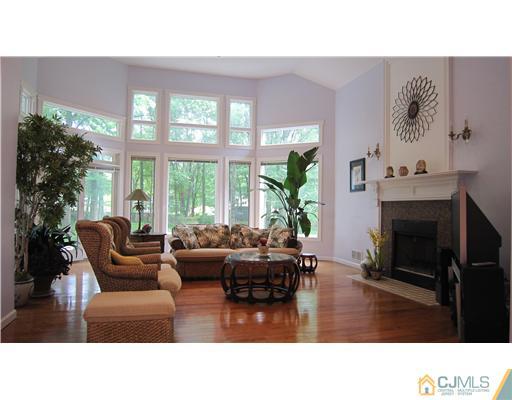 98 George Avenue Edison, NJ 08820 - Photo 5 of 25 Gallery Image 5