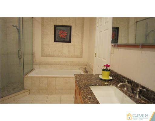 98 George Avenue Edison, NJ 08820 - Photo 6 of 25 Gallery Image 6