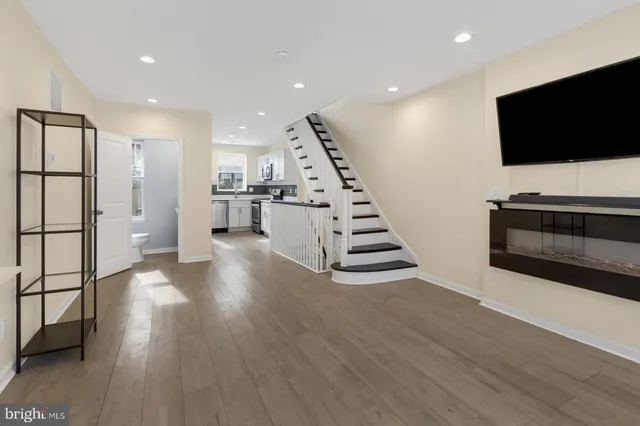 $1,700 | 2124 Sigel Street, Philadelphia, PA 19145