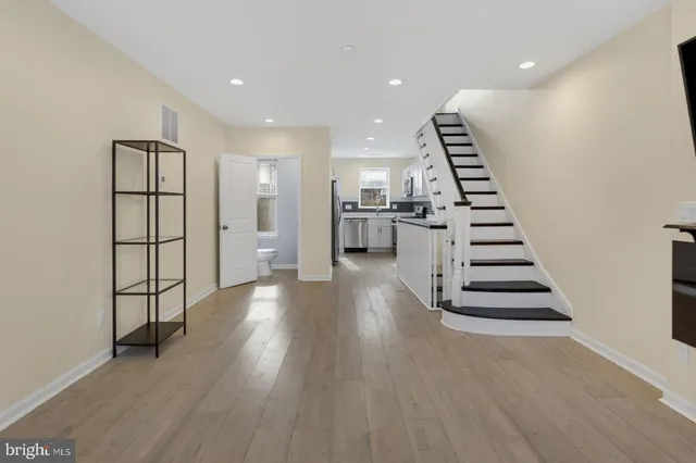 $1,700 | 2124 Sigel Street, Philadelphia, PA 19145