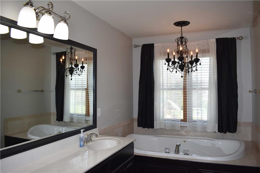 1436 South Jacobi Road Greenfield, IN 46140 - Photo 13 of 24 Gallery Image 13
