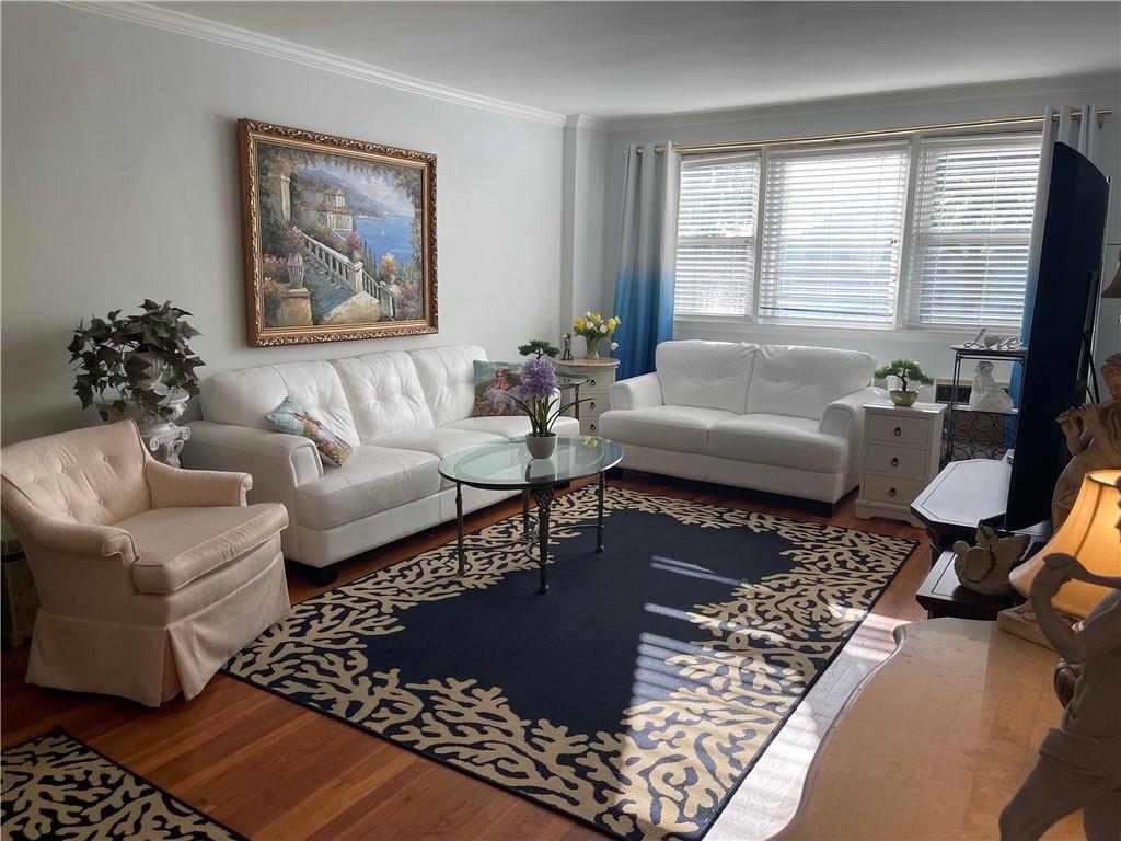 31 Avon Circle, Unit D Rye Brook, NY 10573 - Photo 1 of 1 Living Room