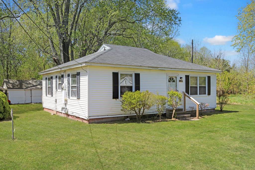 22622 Lee Mont Road Parksley, VA 23421 - Photo 2 of 26