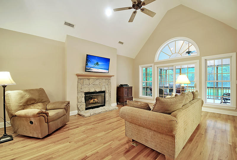605 Woodspring Road Mount Pleasant, SC 29466 - Photo 16 of 33 390_392-copy
