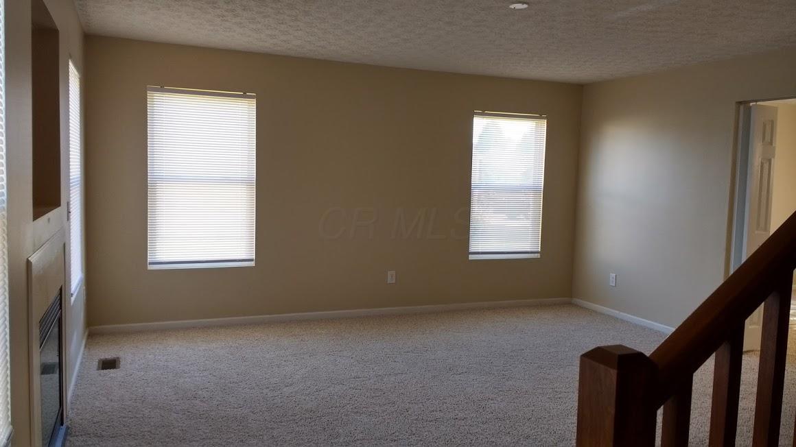 4392 Landings Road Groveport, OH 43125 - Photo 3 of 10