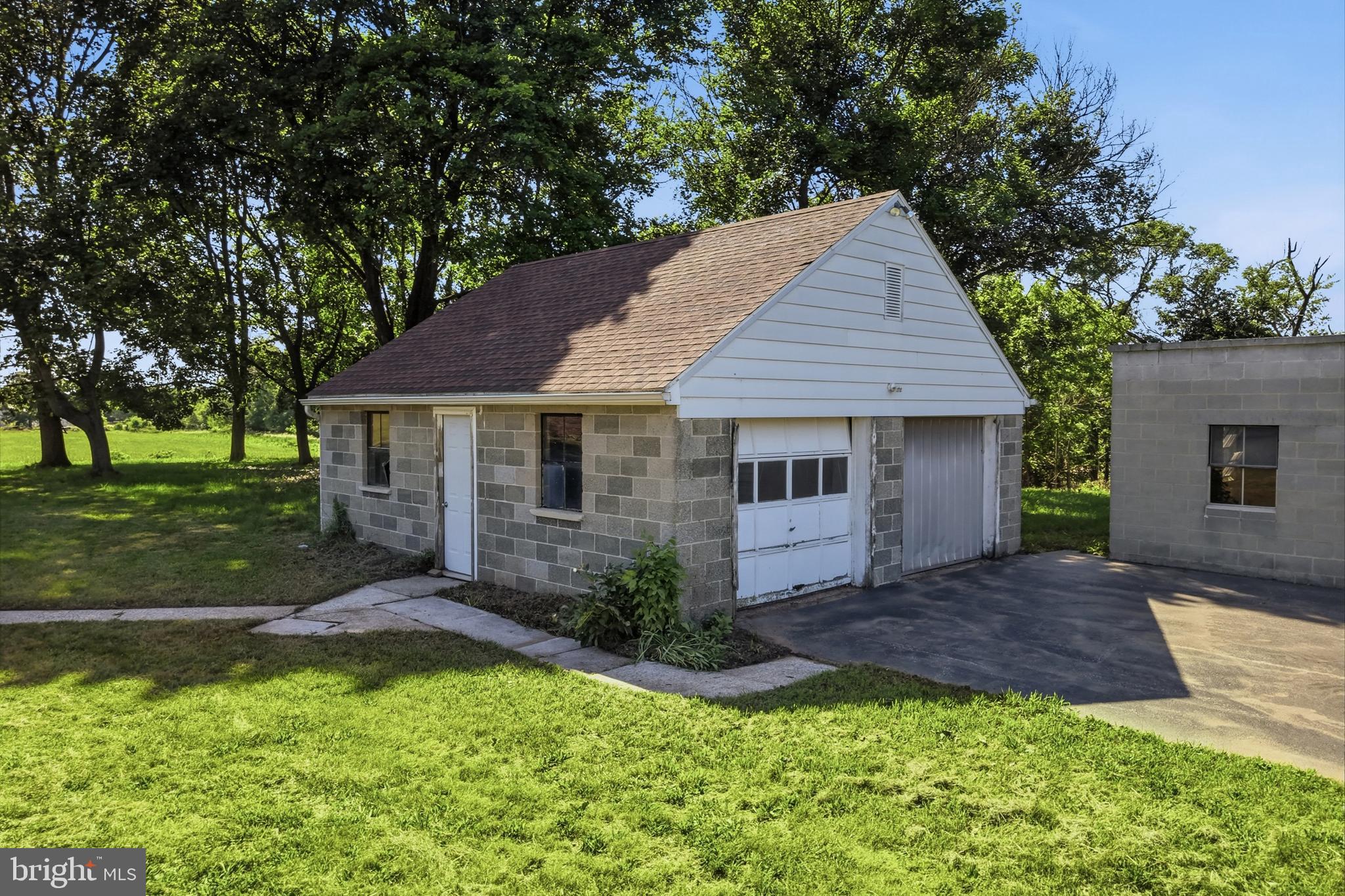 3560 Raintree Road York, PA 17404 - Photo 20 of 26