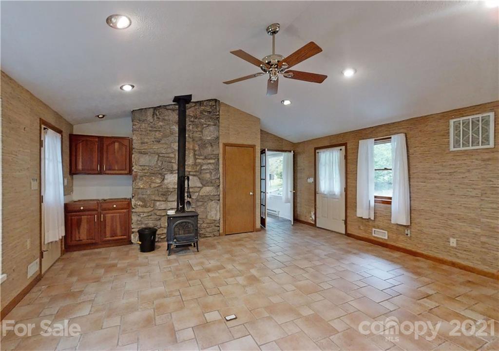 286 Sugar Hollow Road Fairview, NC 28730 - Photo 14 of 35 Gallery Image 14