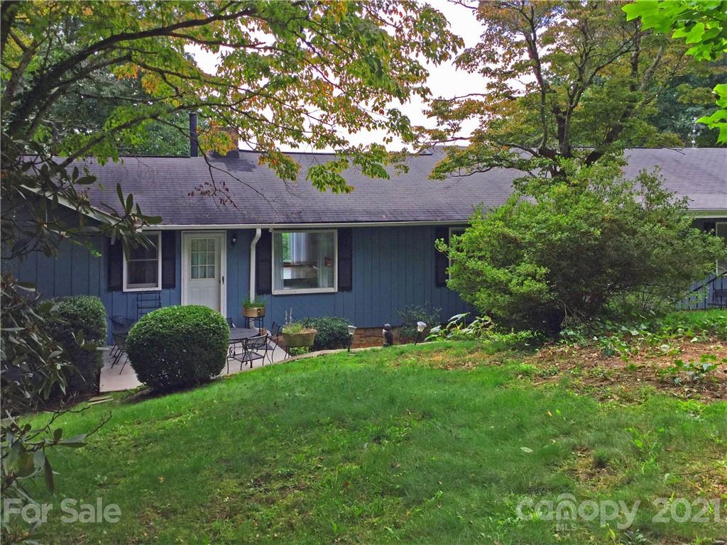 286 Sugar Hollow Road Fairview, NC 28730 - Photo 3 of 35 Gallery Image 3
