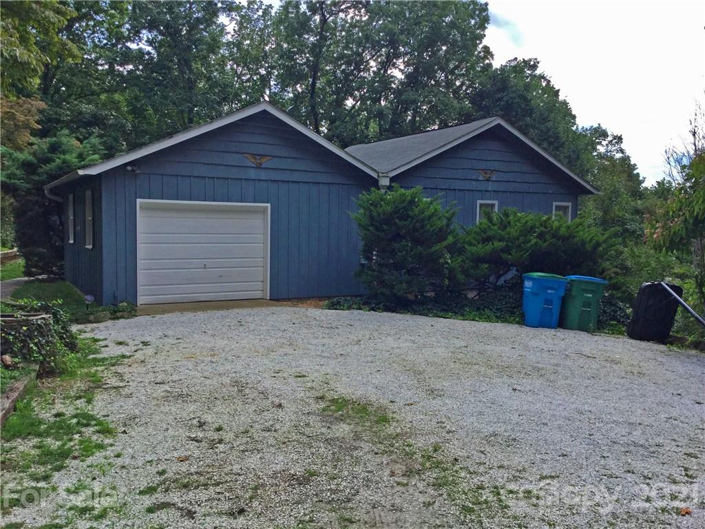 286 Sugar Hollow Road Fairview, NC 28730 - Photo 24 of 35 Gallery Image 24