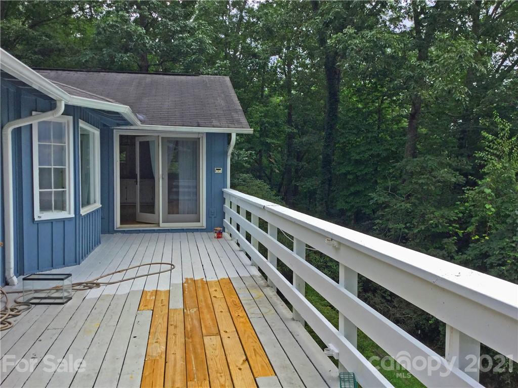 286 Sugar Hollow Road Fairview, NC 28730 - Photo 25 of 35 Gallery Image 25