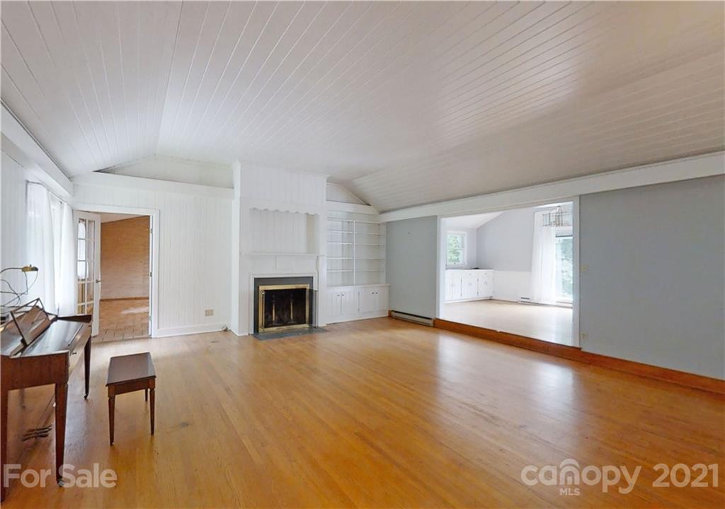286 Sugar Hollow Road Fairview, NC 28730 - Photo 7 of 35 Gallery Image 7
