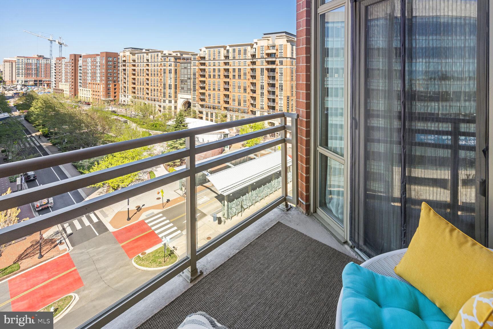 3600 South Glebe Road, Unit 815W Arlington, VA 22202 - Photo 5 of 27 Unit balcony view
