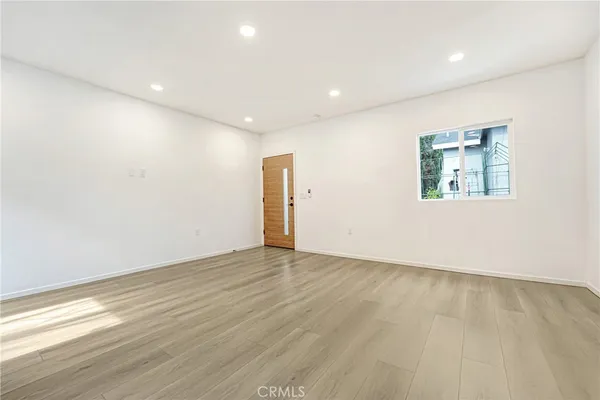 $2,200 | 5418 1/2 Smiley Drive, Los Angeles, CA 90016