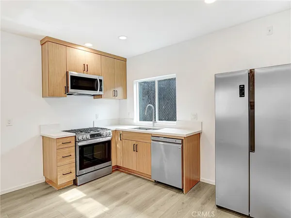 $2,200 | 5418 1/2 Smiley Drive, Los Angeles, CA 90016