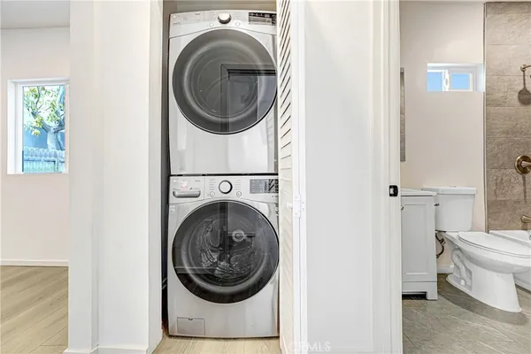 $2,200 | 5418 1/2 Smiley Drive, Los Angeles, CA 90016