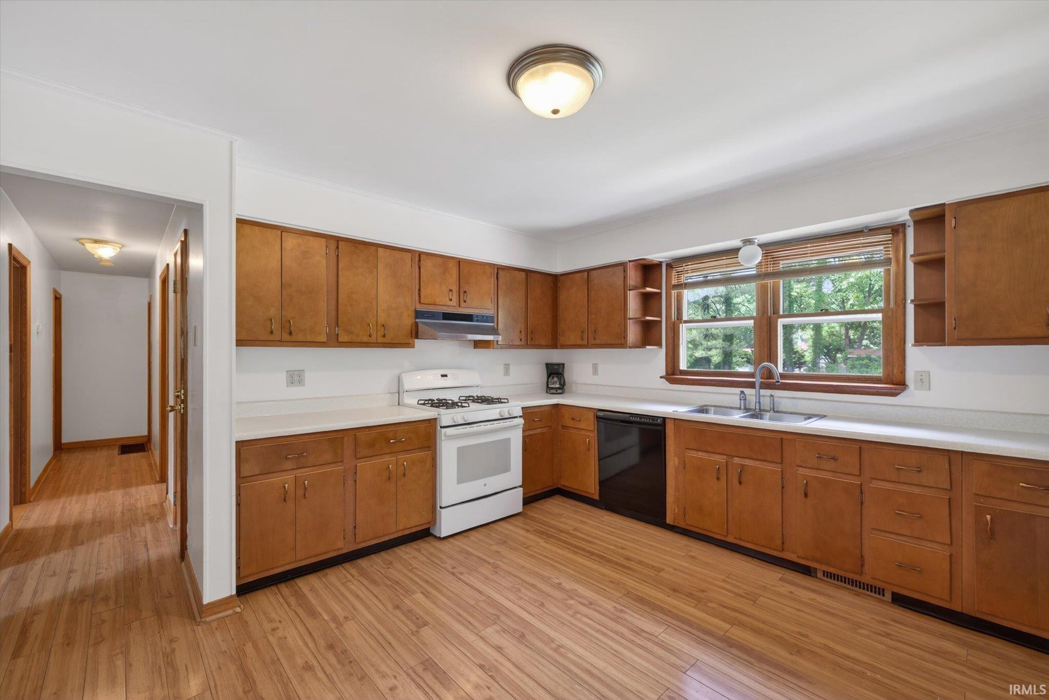 8380 South Fairfax Road Bloomington, IN 47401 - Photo 8 of 38