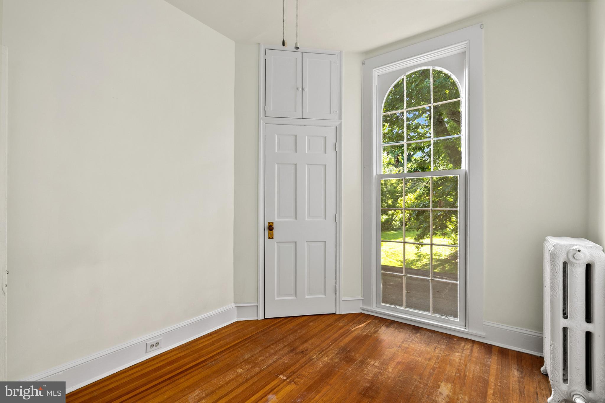11 North Belle Grove Road Baltimore, MD 21228 - Photo 34 of 64 Office