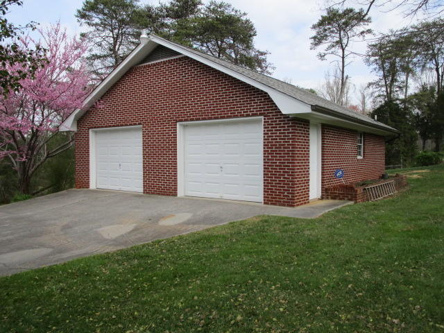7116 Clapps Chapel Road Corryton, TN 37721 - Photo 3 of 11 IMG_0644