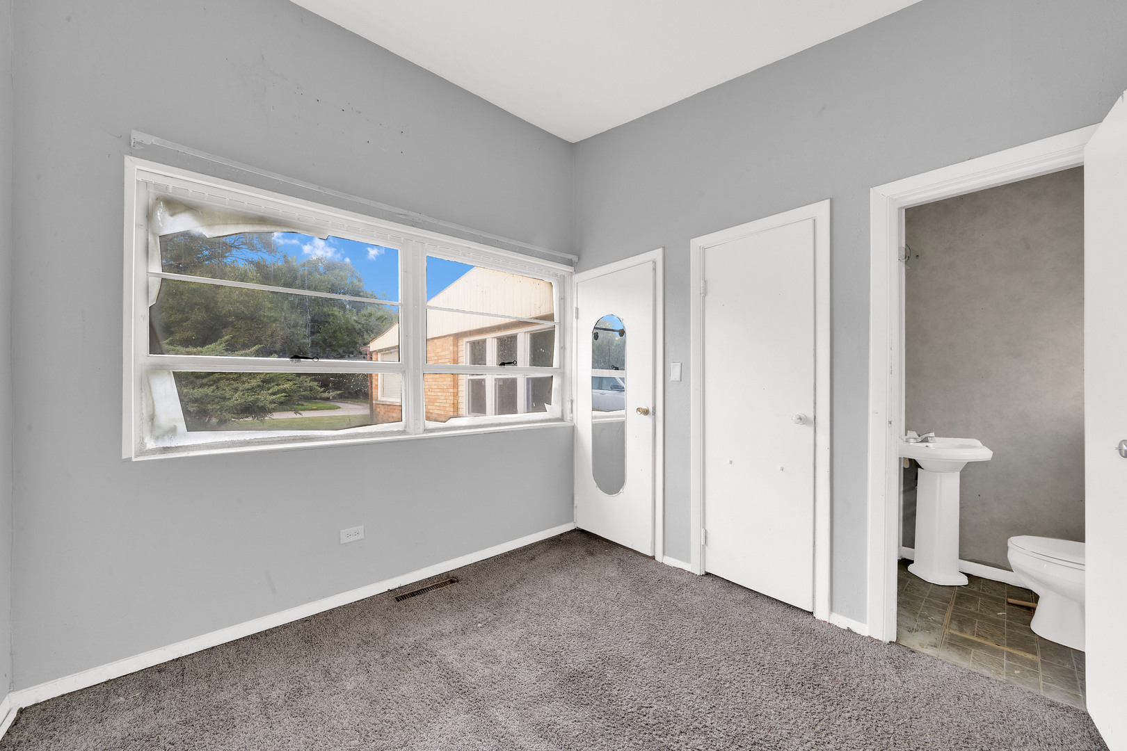 15300 Parkside Drive Markham, IL 60428 - Photo 12 of 24