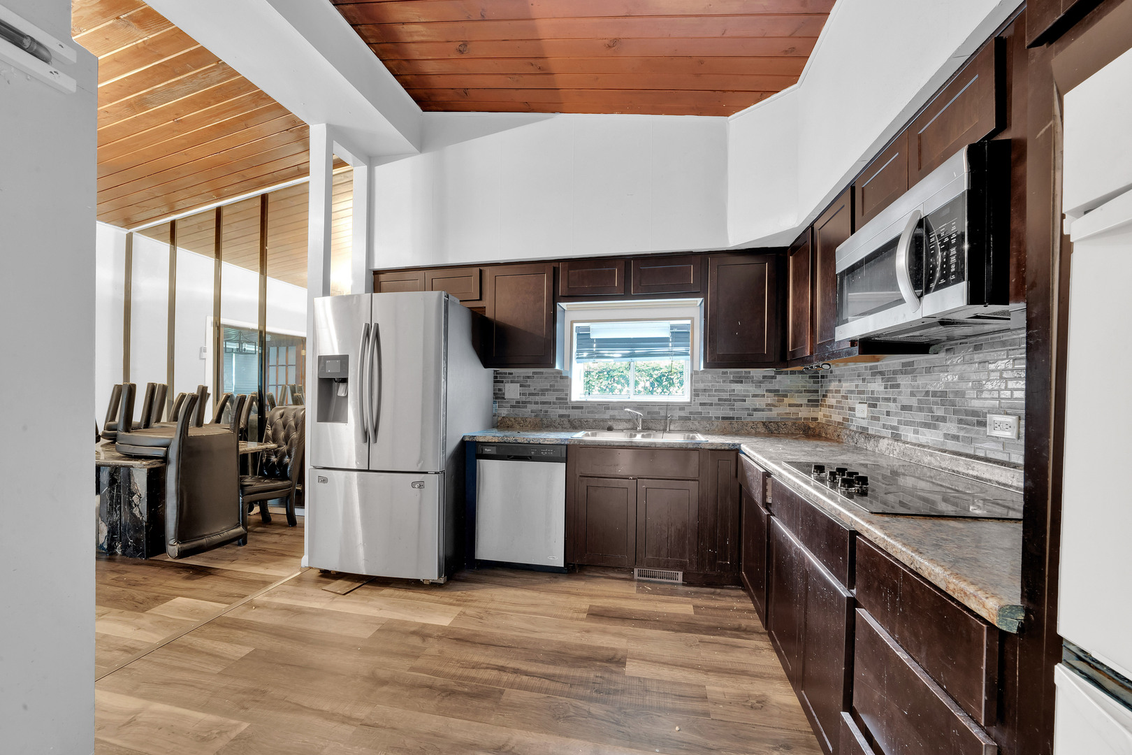 15300 Parkside Drive Markham, IL 60428 - Photo 13 of 24