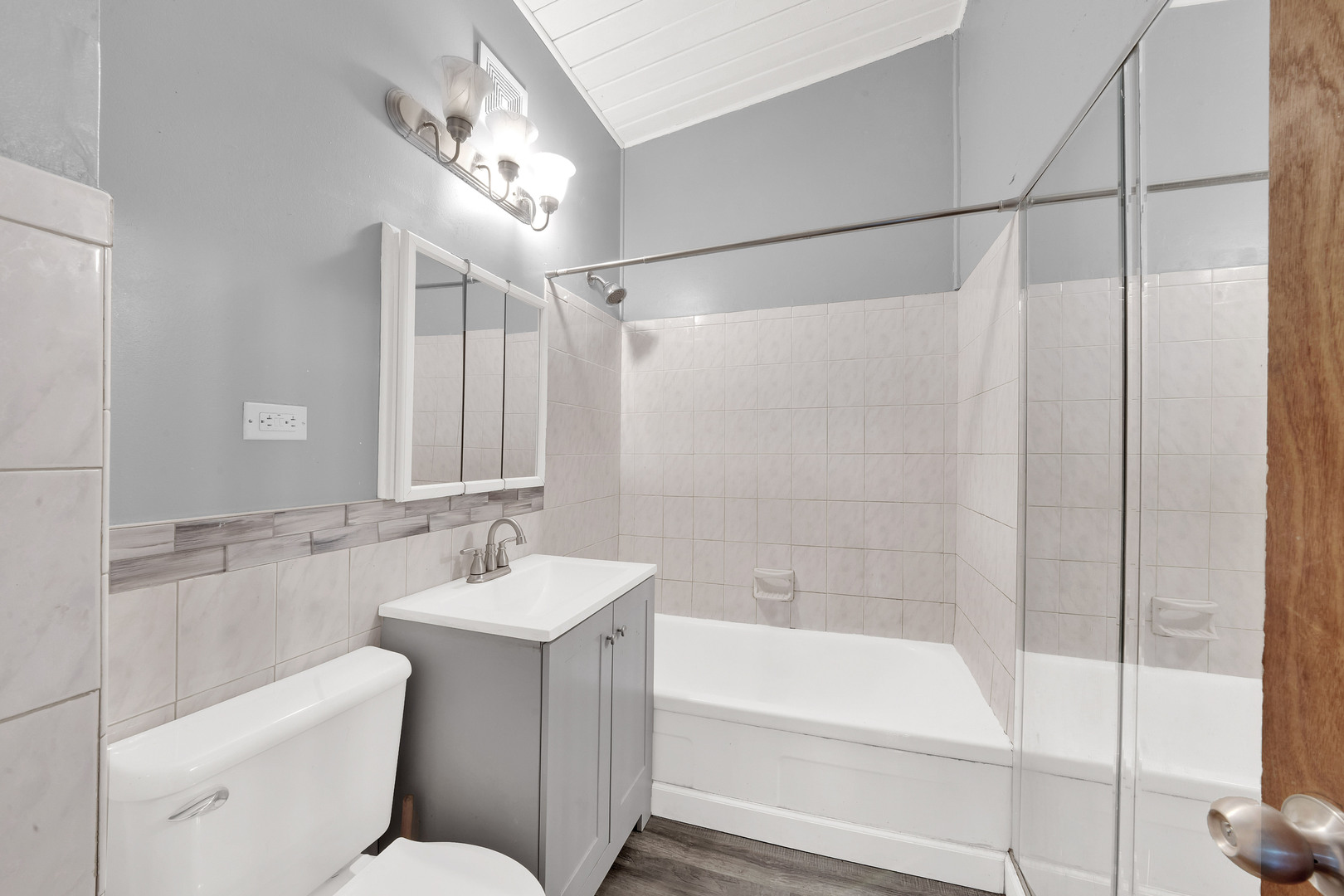 15300 Parkside Drive Markham, IL 60428 - Photo 14 of 24