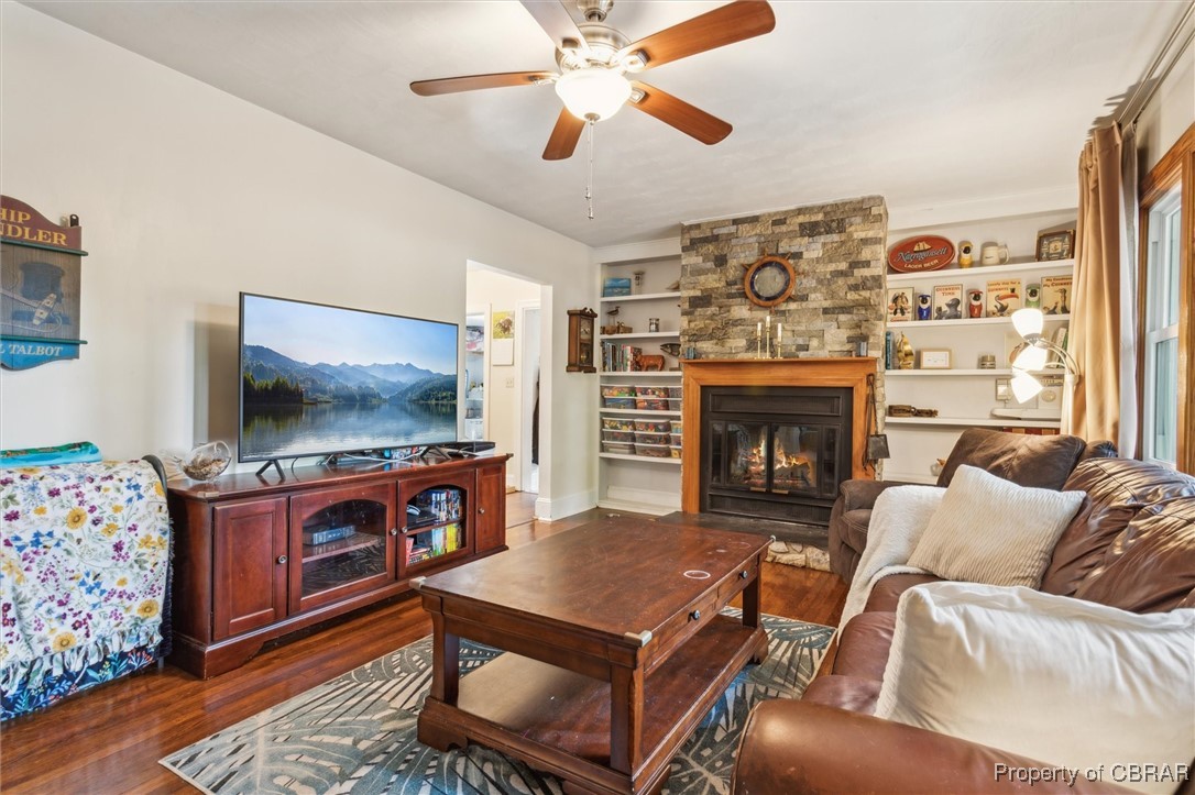 1714 Azalea Point Road Gloucester Point, VA 23062 - Photo 4 of 28