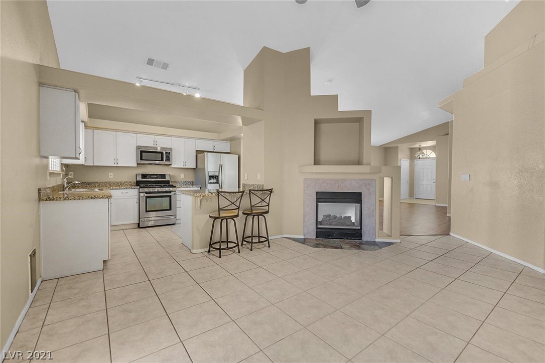 237 Highgate Street Henderson, NV 89074 - Photo 6 of 25 Gallery Image 6