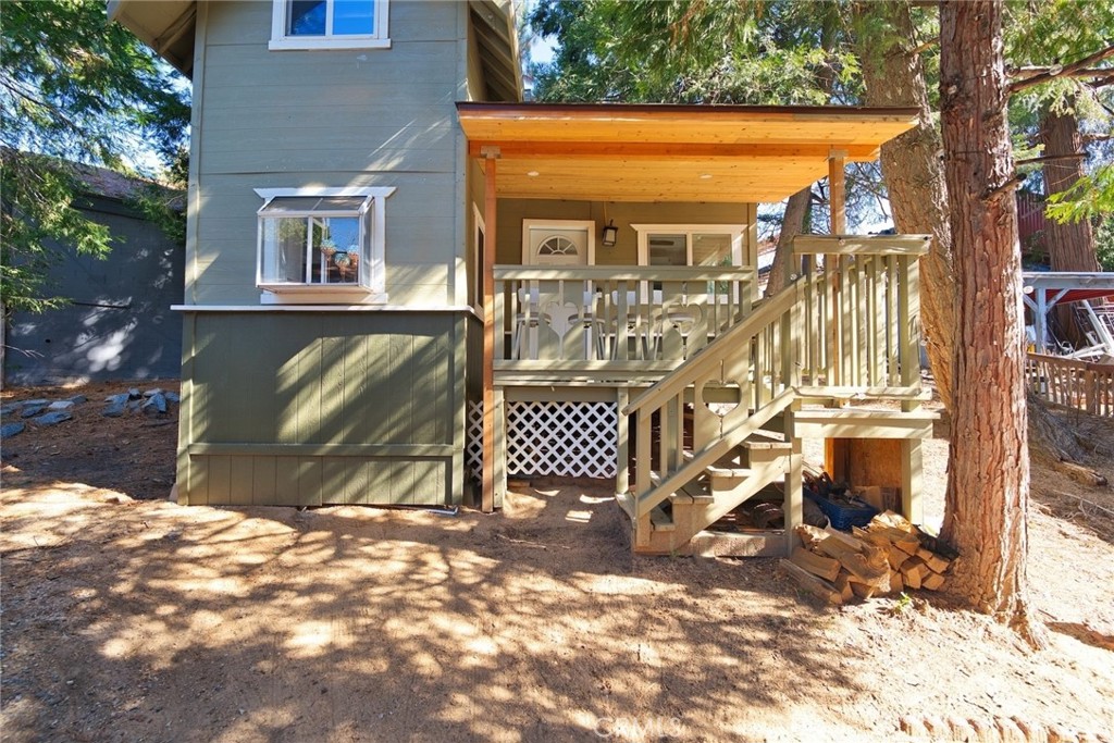 29083 Hook Creek Road Cedar Glen, CA 92321 - Photo 22 of 50 a view of a house with a park