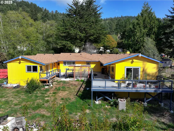 $560,000 | 15780 Pelican Bay Drive, Brookings, OR 97415