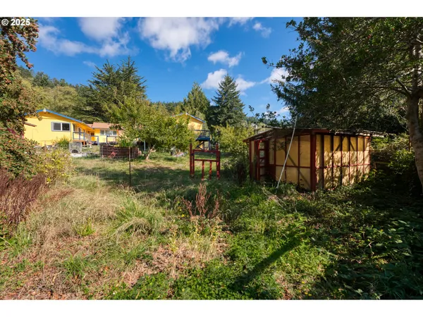 $560,000 | 15780 Pelican Bay Drive, Brookings, OR 97415