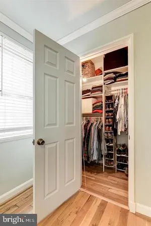 $3,200 | 2886 South Abingdon Street, Arlington, VA 22206