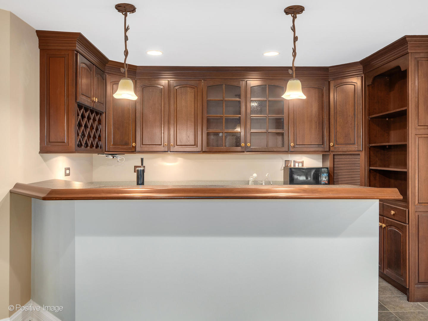 817 Lakeview Lane Burr Ridge, IL 60527 - Photo 58 of 69 a view of a kitchen with a sink and dishwasher cabinets