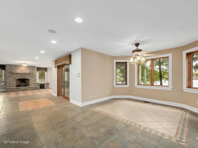 $2,095,000 | 817 Lakeview Lane, Burr Ridge, IL 60527