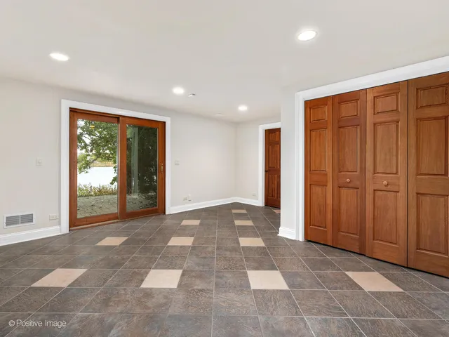 $2,095,000 | 817 Lakeview Lane, Burr Ridge, IL 60527