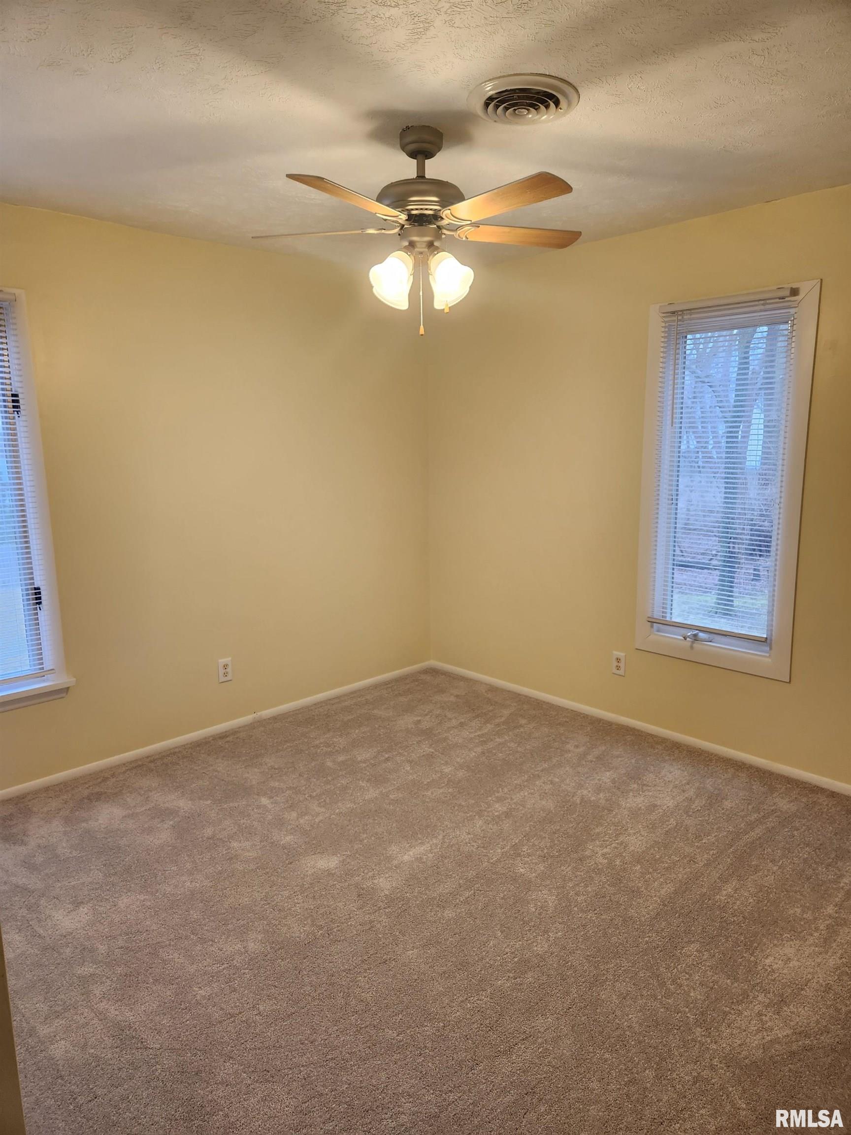 46 Country Place Springfield, IL 62703 - Photo 14 of 20